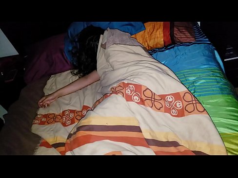 ❤️ Stesønn skjelter ut sin unge stemor mens hun sover. ❤  Sex ved no.pornofilmtv.ru ❌❤